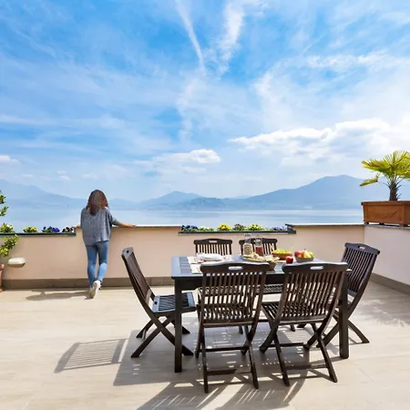Lejlighed Bilocale 6 With Balconyterrace